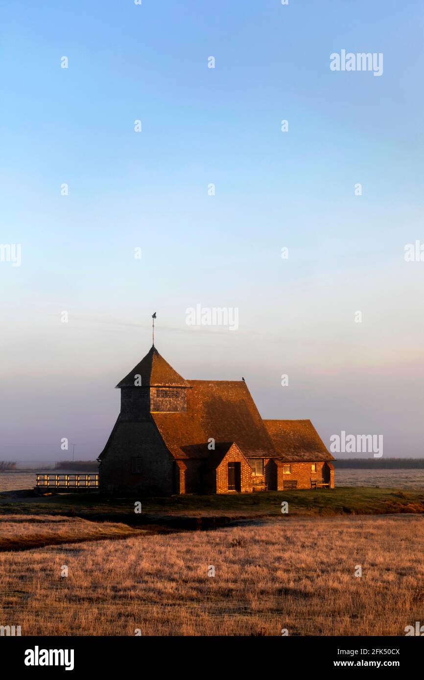 England, Kent, Romney Marsh, Fairfield, St.Thomas Becket Kirche im Winter *** Lokale Bildunterschrift *** Britannien,Britisch,Kirche,Churchs,Countryside,England,en Stockfoto