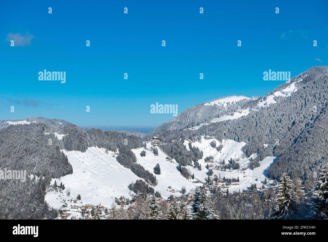 Schweiz, Waadt, Waadt, hiver, Winter, neige, Schnee, Snow, Les Avants, Sonloup, montagnes, Berge, Berge, Maisons, Häuser, Häuser, Chalet *** Lo Stockfoto