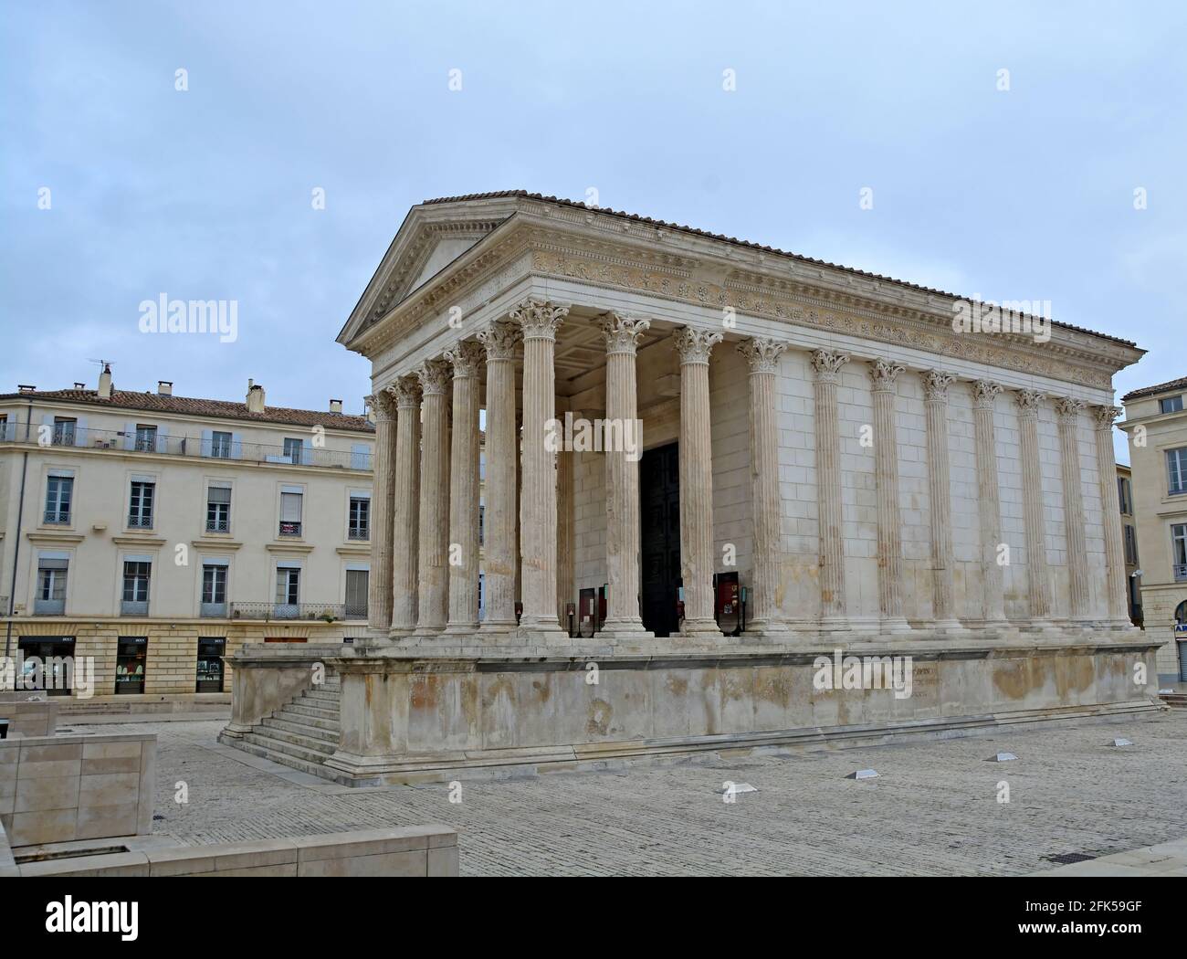 Der am besten erhaltene antike römische Tempel in Nimes, Frankreich, bekannt als Maison Carre Stockfoto
