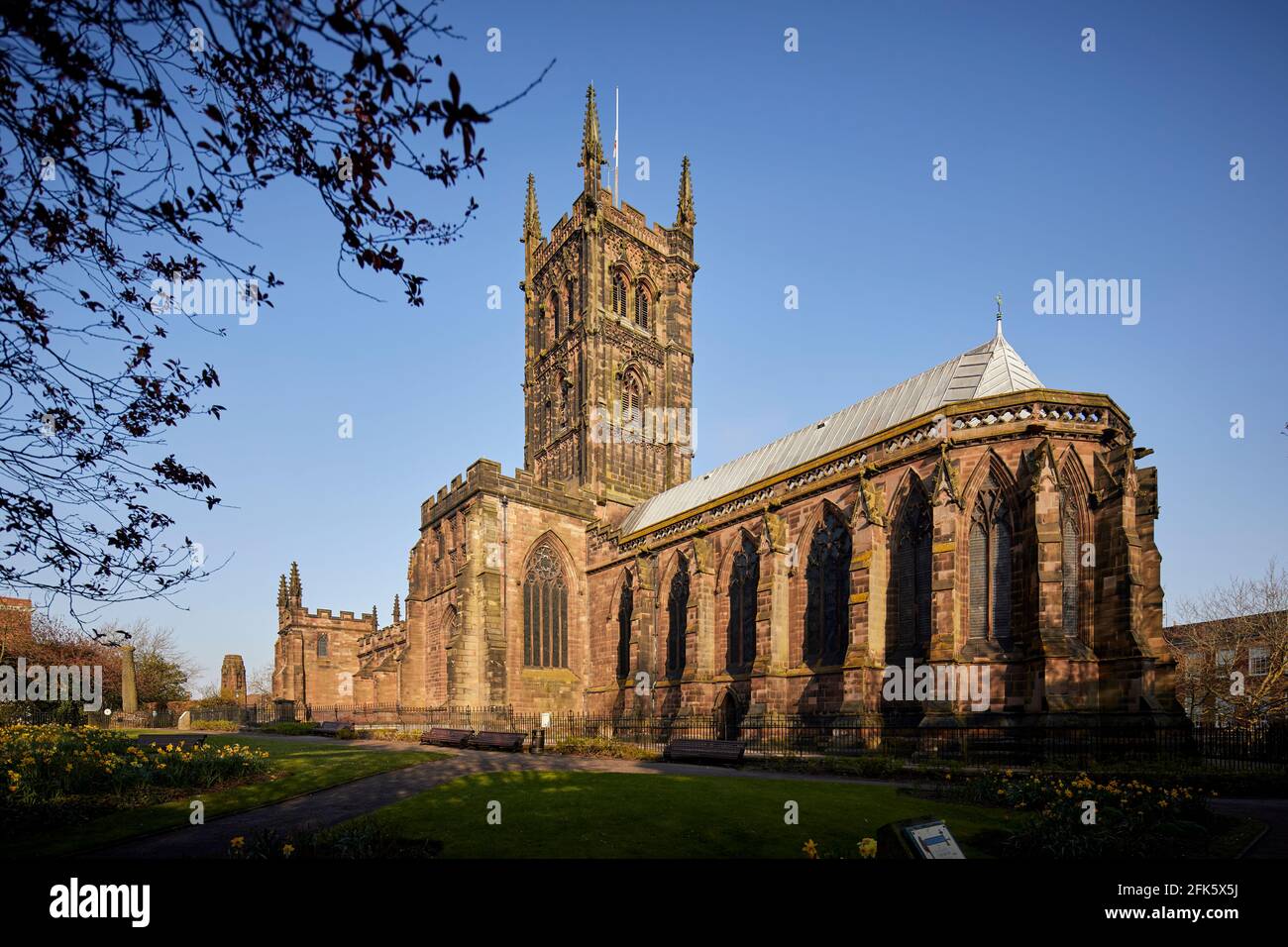 Wolverhampton Stadt, in den West Midlands Grade I aufgeführt St. Peter's Collegiate Church Stockfoto