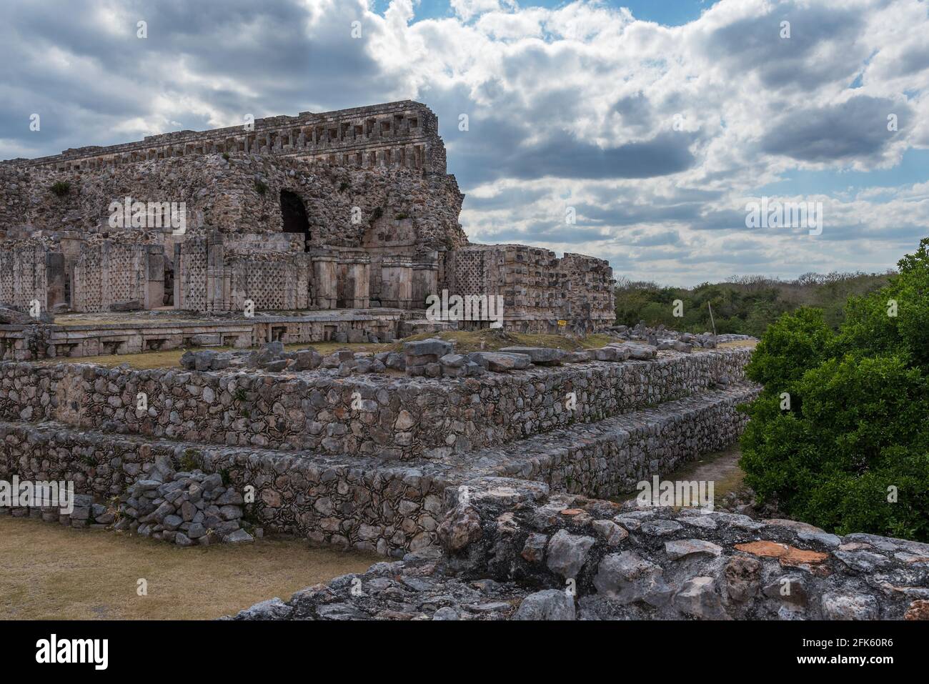 Die Ruinen der antiken Stadt von Kabah, Yucatan, Mexiko Stockfoto