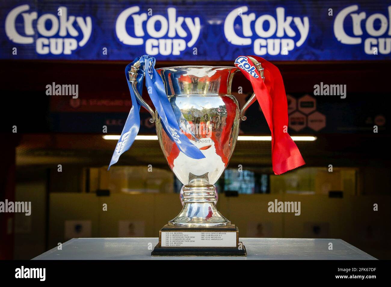 BRUSSEL, BELGIEN - 25. APRIL: Croky Cup vor dem Spiel während des letzten Croky Cup-Spiels zwischen Standard Luik und KRC Genk im Koning Boudewijn Stadion Stockfoto