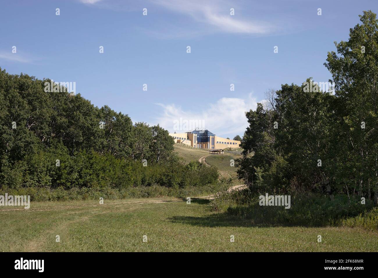 Naturlehrpfad im Blackfoot Crossing Historical Park, erbaut an der Stelle, an der 7 der Vertrag 1877 unterzeichnet wurde Stockfoto