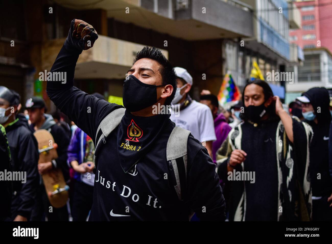 Ipiales, Narino, Kolumbien. April 2021. Demostrator trägt Gesichtsmaske, während er gegen die Steuerreform in Ipiales am 28. April 2021 schreit Kredit: Juan Camilo Erazo Caicedo/LongVisual/ZUMA Wire/Alamy Live News Stockfoto