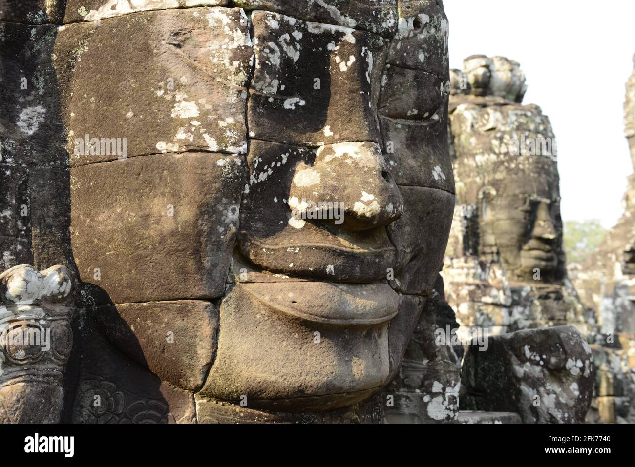 Steinwände am Bayon-Tempel in Siem Reap, Kambodscha. Stockfoto