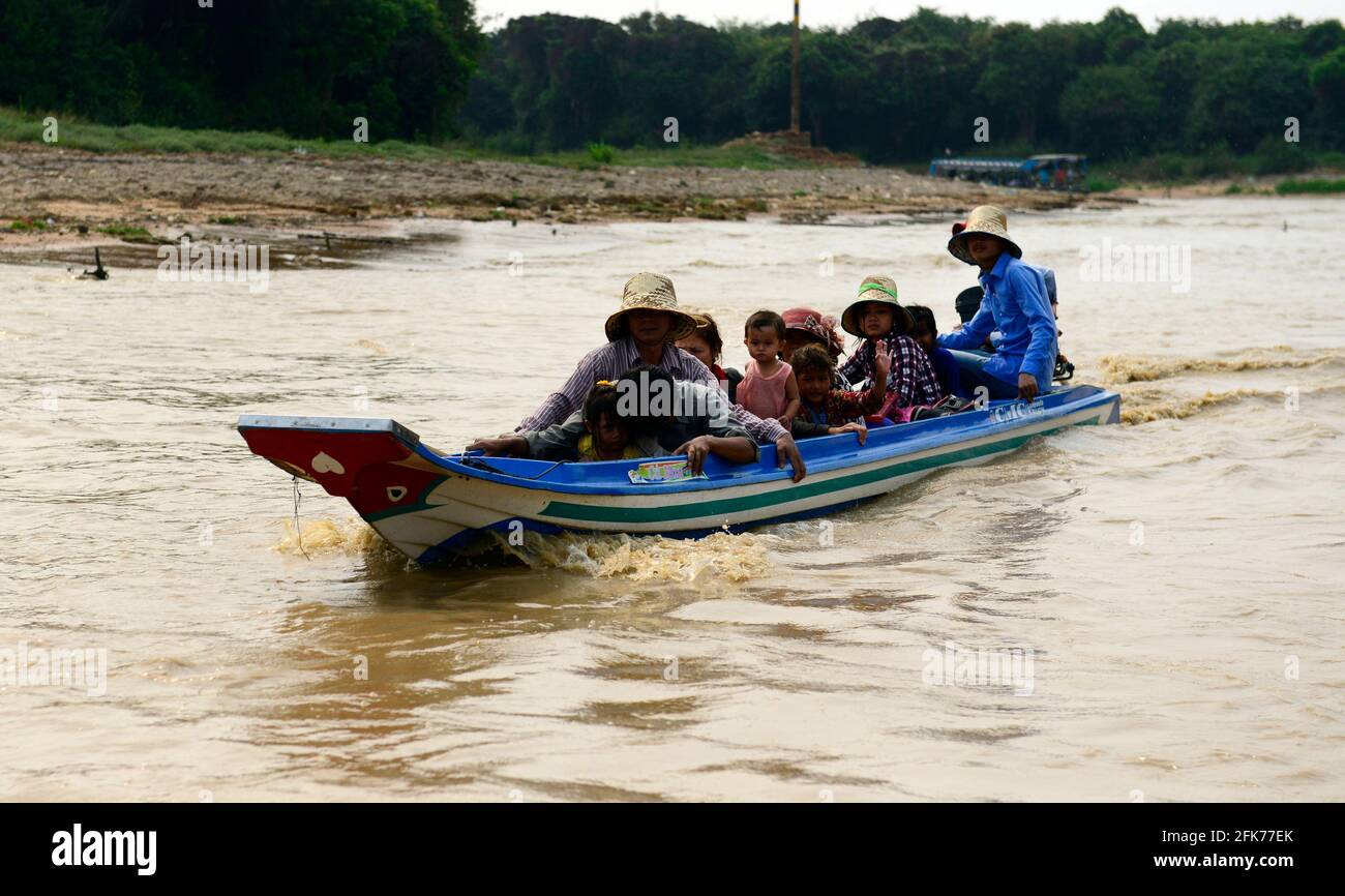 Taxiboot auf dem Tonle SAP See in Kambodscha. Stockfoto