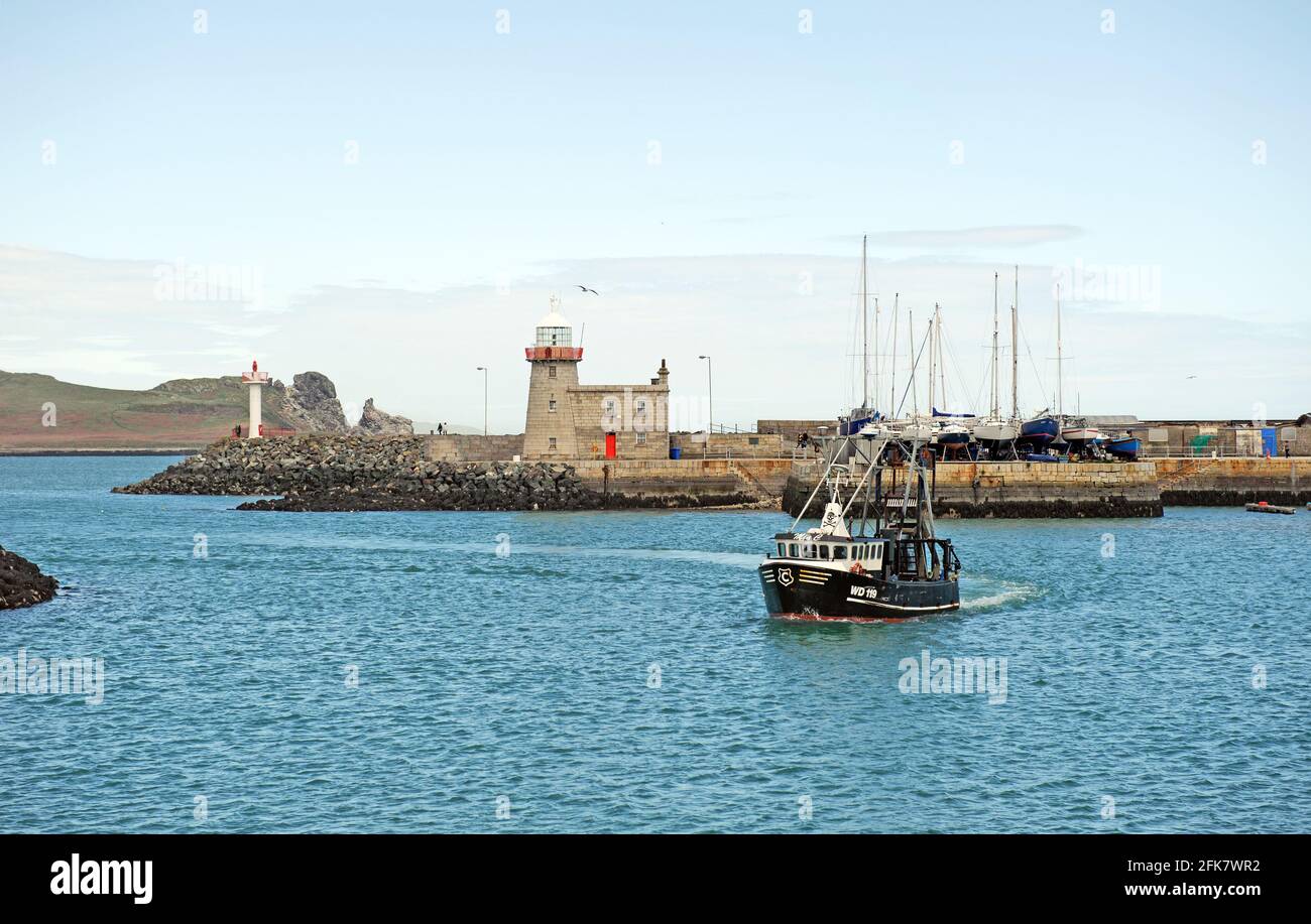 Fischerboote dockten im Hafen von Howth, Dublin, Irland Stockfoto