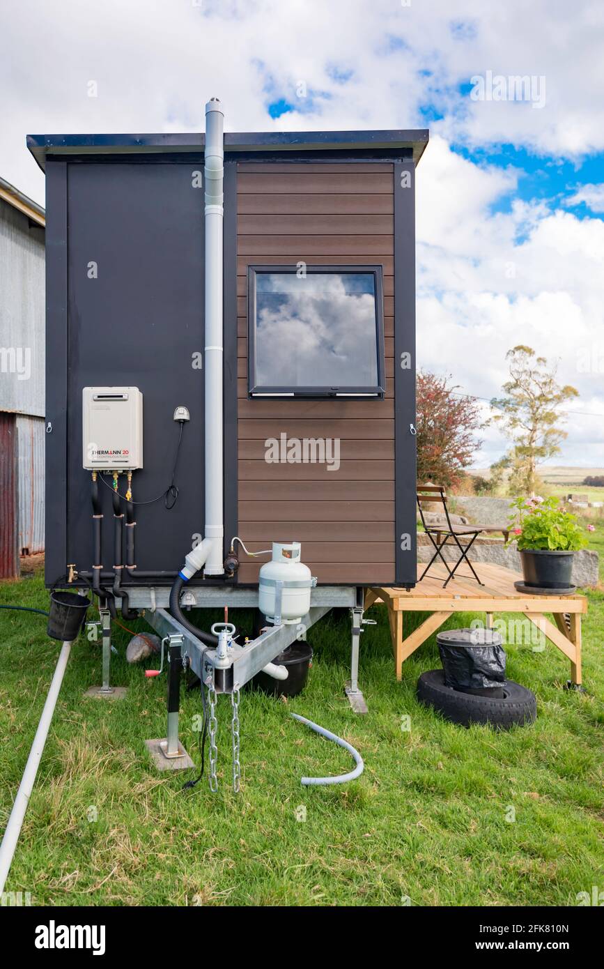 Ein vermietetes (Air BNB) mobiles kleines Haus oder Haus auf einem ländlichen Grundstück in New South Wales, Australien Stockfoto