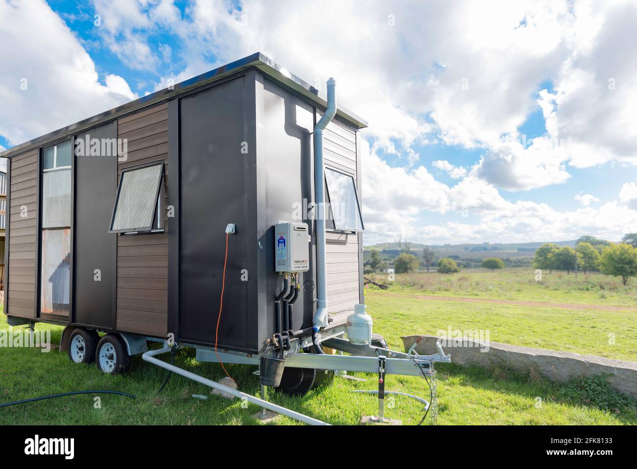 Ein vermietetes (Air BNB) mobiles kleines Haus oder Haus auf einem ländlichen Grundstück in New South Wales, Australien Stockfoto