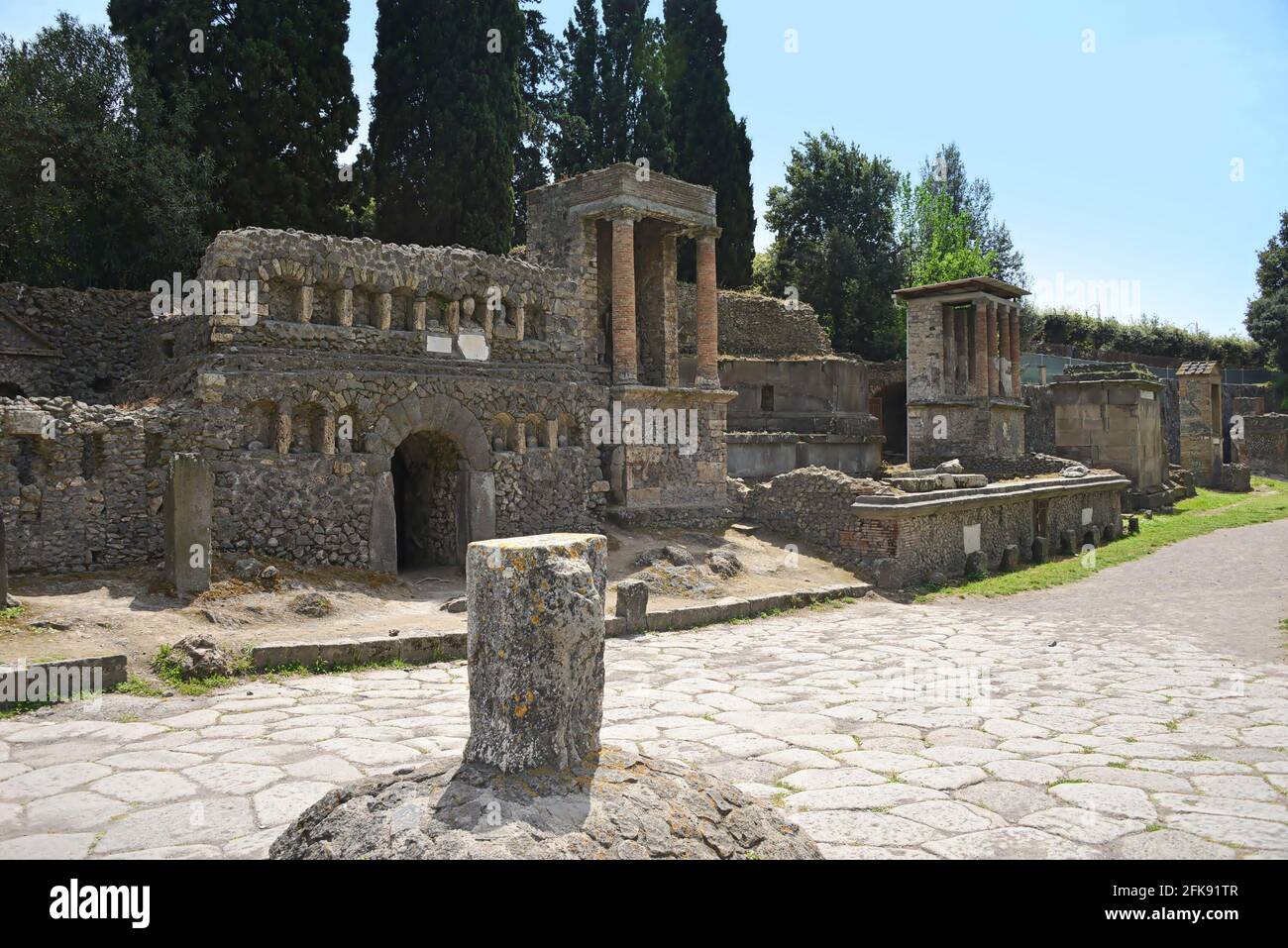 Das antike Pompeji ist eine riesige archäologische Stätte der römischen Stadt und wurde unter Meter Asche und Bimsstein nach dem Ausbruch des Vesuv begraben Stockfoto