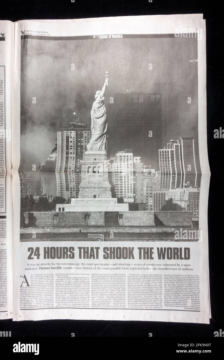 "24 Stunden, die die Welt erschütterten", Artikel in der Zeitung Independent (UK) nach den Terroranschlägen auf die Vereinigten Staaten am 11. September 2001. Stockfoto