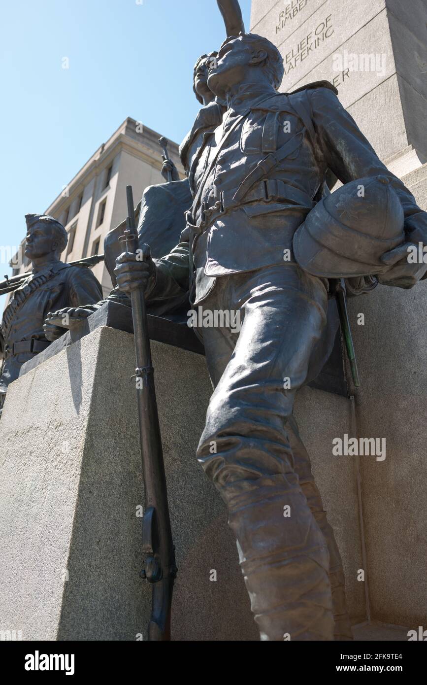 South African war Memorial (Toronto) - Detail des Soldaten an östliche Ecke Stockfoto