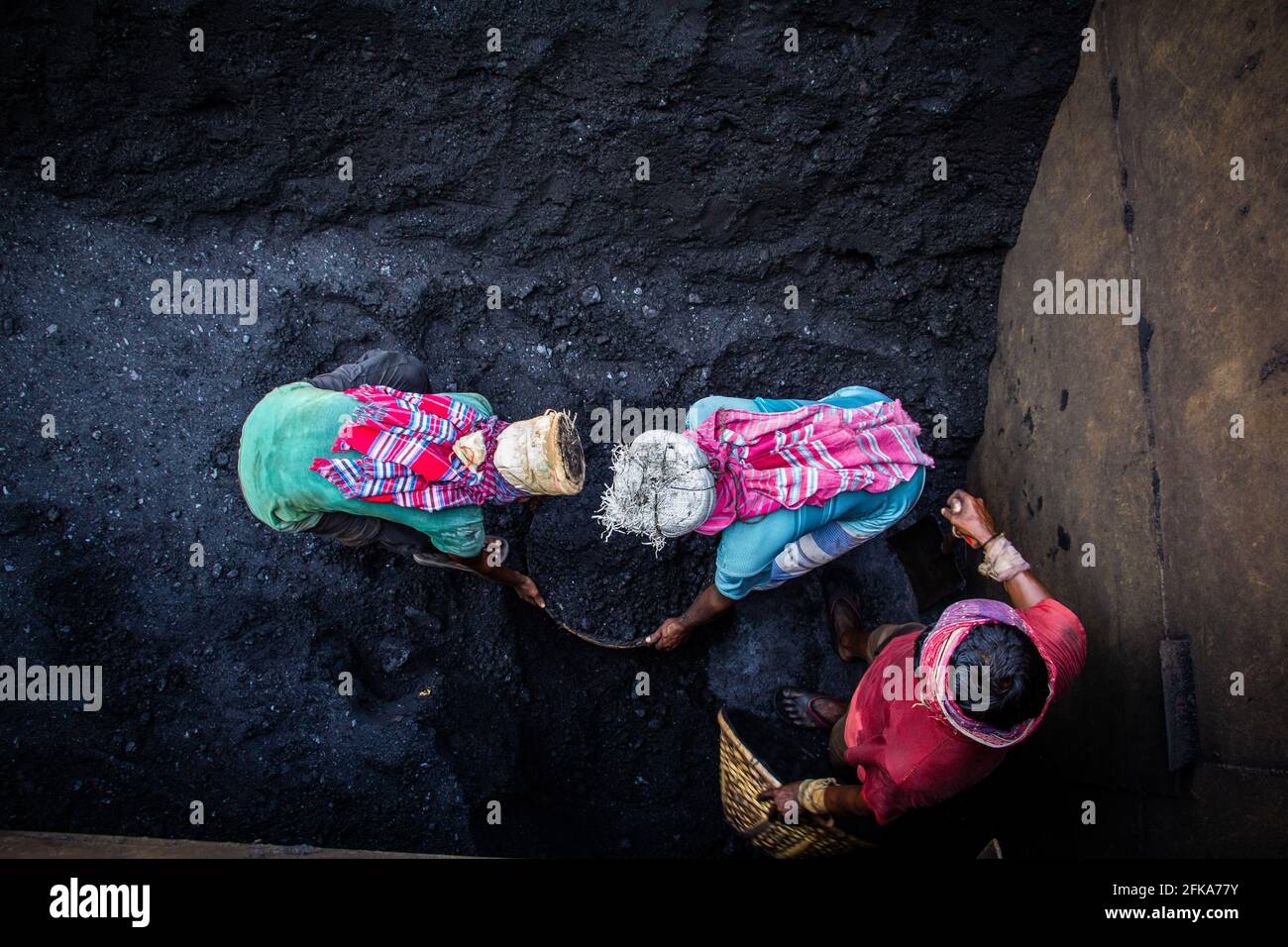 Menschen, die hart dafür arbeiten, den harten Lebensstil zu ändern, habe ich dieses Bild am 17-11-2018 aus Amen Bazar, Dhaka, Bangladesch, Asien aufgenommen Stockfoto