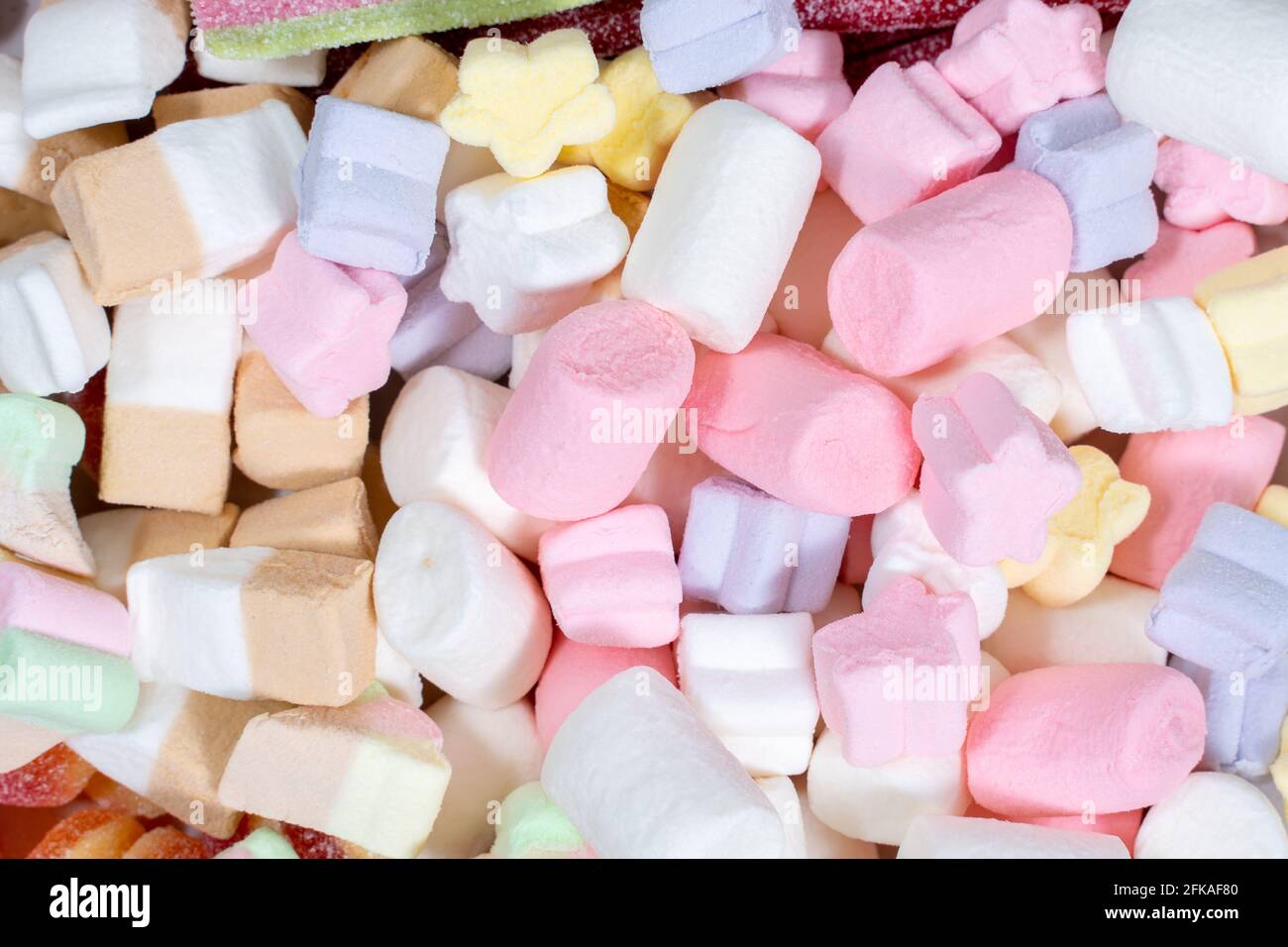 Viele bunte Marshallows. Candy Hintergrund. Viele süße Snacks. Stockfoto