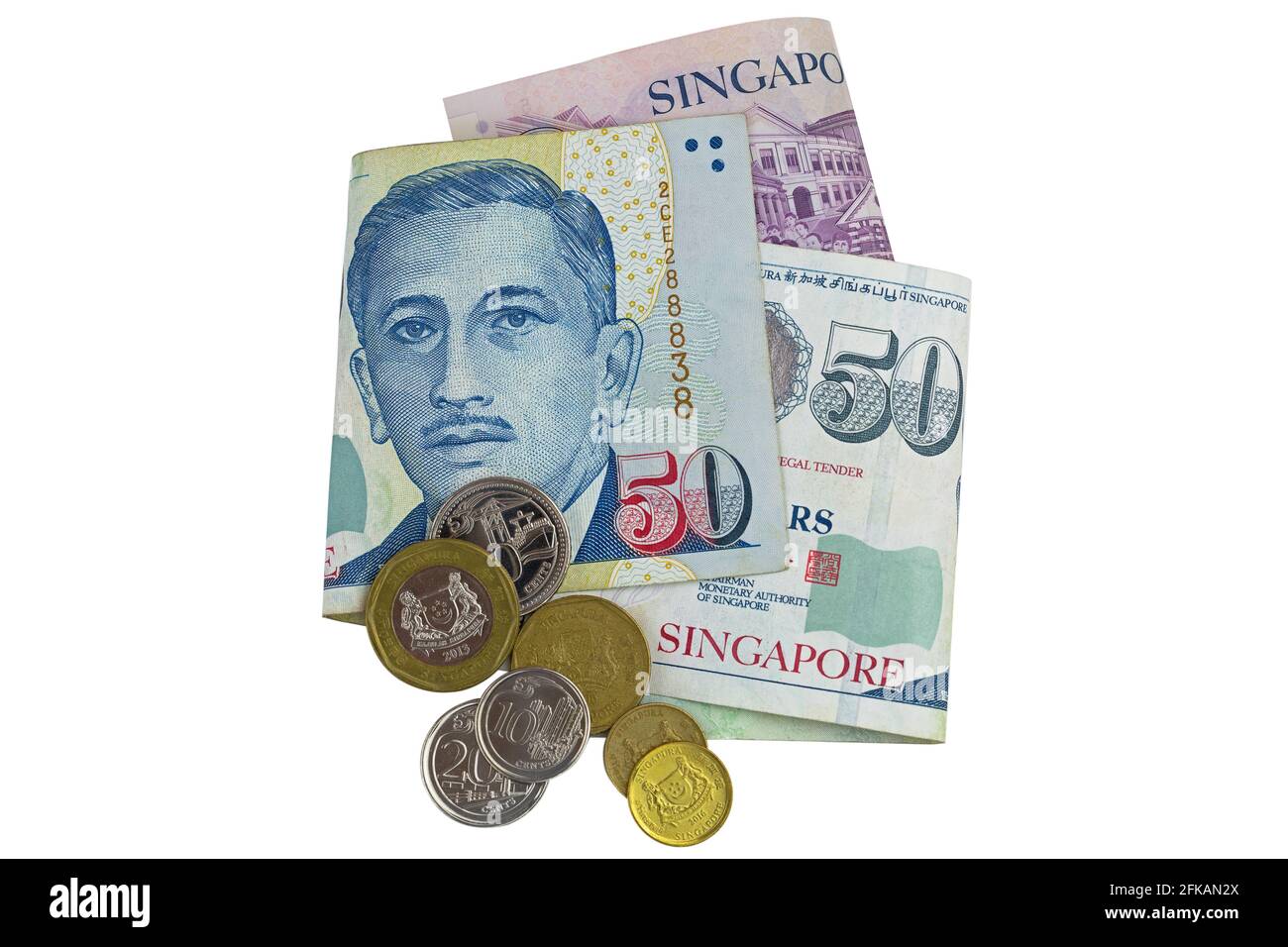 Singapur-Dollar-Banknote (SGD) und Münzen isoliert auf weißem Hintergrund Stockfoto