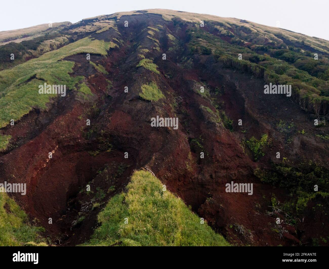 Erdrutsche in der Aso-Vulkankaldera nach 2016 Kumamoto-Erdbeben - Aso-Kuju-Nationalpark, Japan Stockfoto