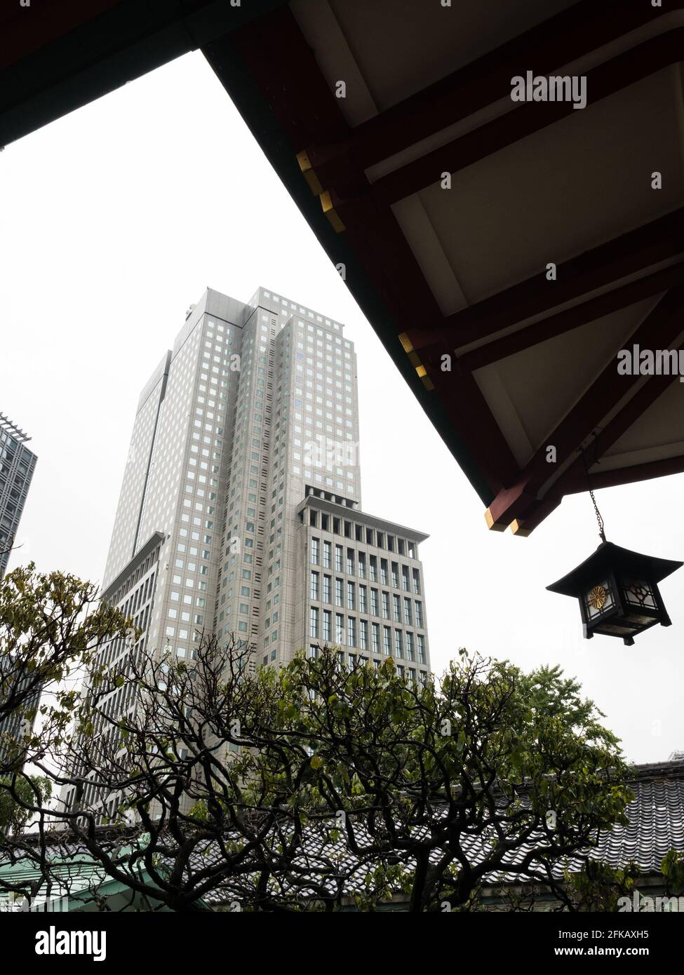 Hochhäuser vom Hie-Schrein aus gesehen - Tokio, Japan Stockfoto