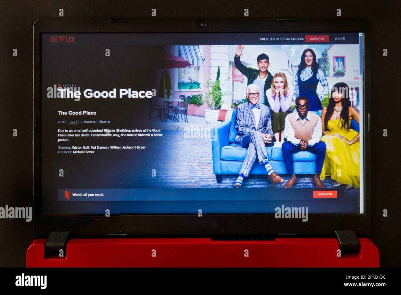 Laptop-Bildschirm mit Netflix tv-Serie der gute Ort Stockfoto