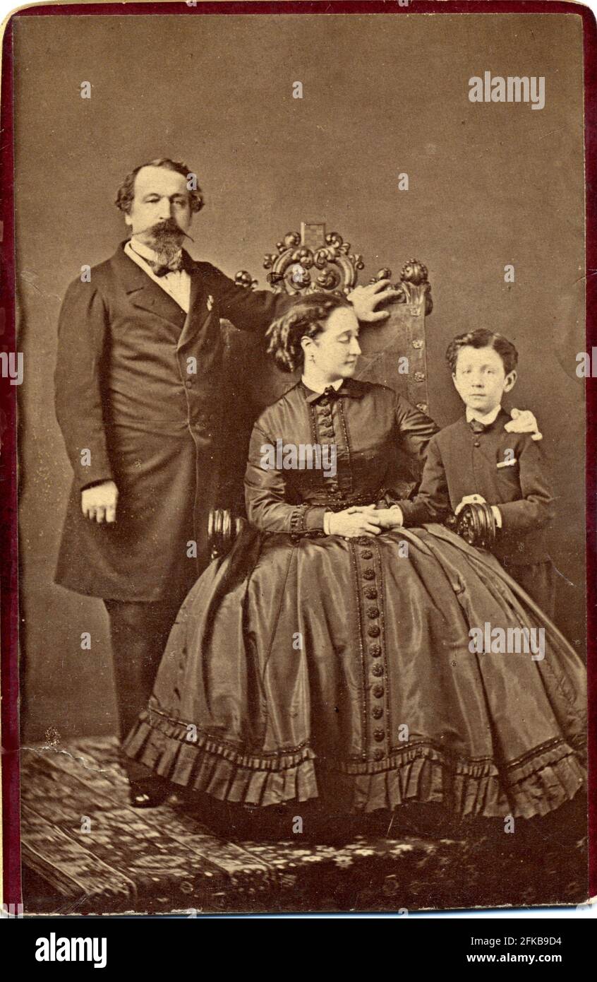 Die kaiserliche Familie Charles-Louis-Napoléon Bonaparte (Napoleon III.) (1808-1873). Eugénie de Montijo, Gräfin von Teba (Kaiserin der Franzosen) (1826-1920). Ihr Sohn Louis Napoléon Eugène Jean Joseph Bonaparte (1856-1879) Paris, Fondation Napoléon Stockfoto