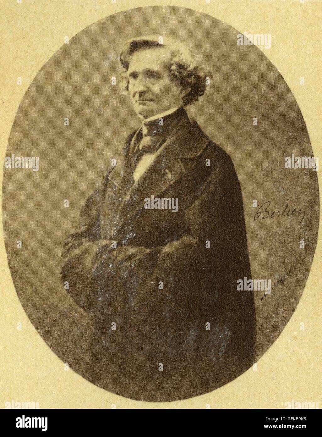 Hector Berlioz (1803-1869) französischer Komponist. 1838 wurde er von der Geigerin Paganini in Auftrag gegeben, die die Komposition bei einer öffentlichen Aufführung am Conservatoire uraufführte. Die Regierung von Louis-Philippe machte ihn 1839 zum chevalier der Ehrenlegion. Foto aus dem Jahr 1858. Paris, Fondation Napoléon Stockfoto