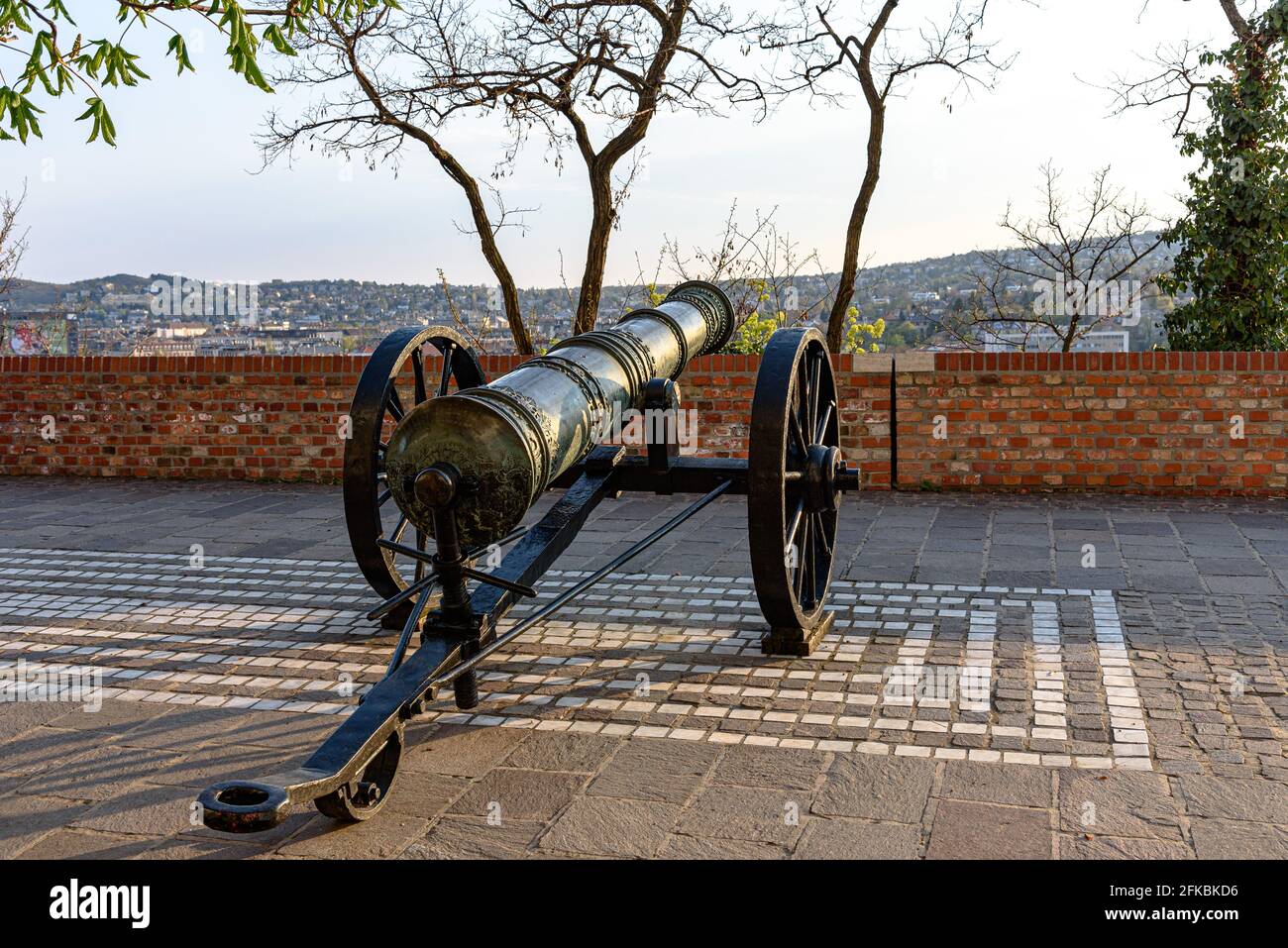 Eine Kanone im Burgviertel von Buda Stockfoto