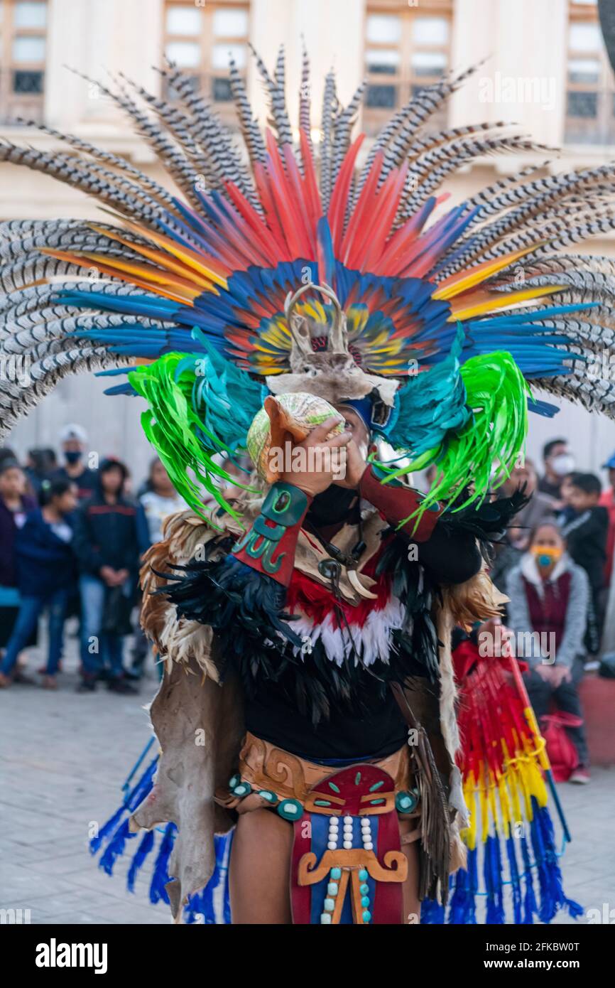 Tzotzil Tänzer, die für Touristen auftreten, San Cristobal de la Casas, Chiapas, Mexiko, Nordamerika Stockfoto