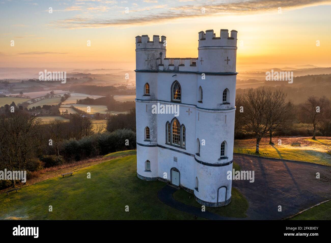 Sonnenaufgang im Haldon Belvedere (Lawrence Castle) im Winter, Devon, England, Vereinigtes Königreich, Europa Stockfoto