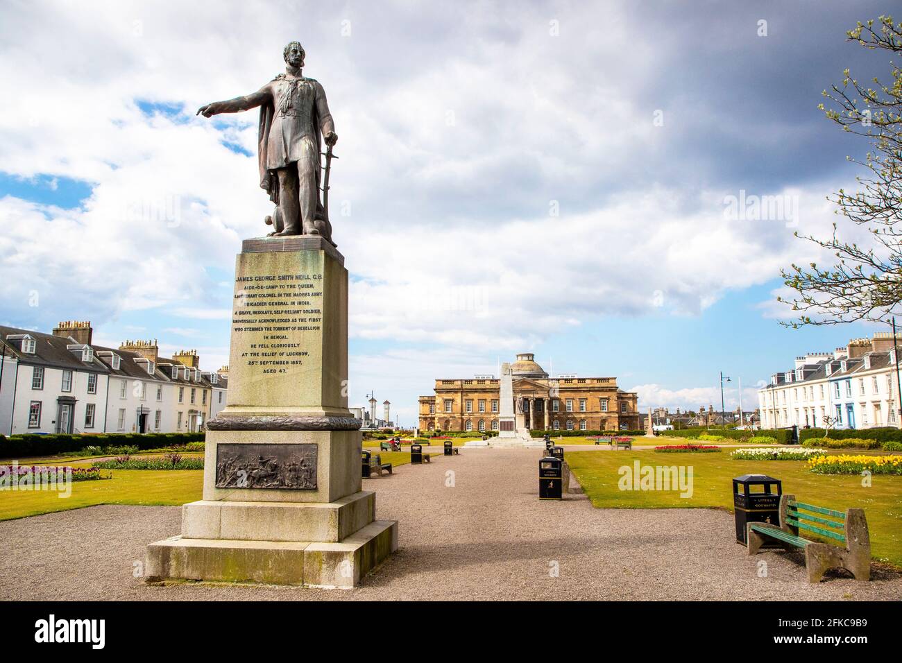 Sheriff Courthouse, vom Wellington Square aus gesehen, Ayr., Schottland, Großbritannien. Das Gerichtsgebäude wurde vom Architekten Robert Walla aus dem 19. Jahrhundert entworfen Stockfoto