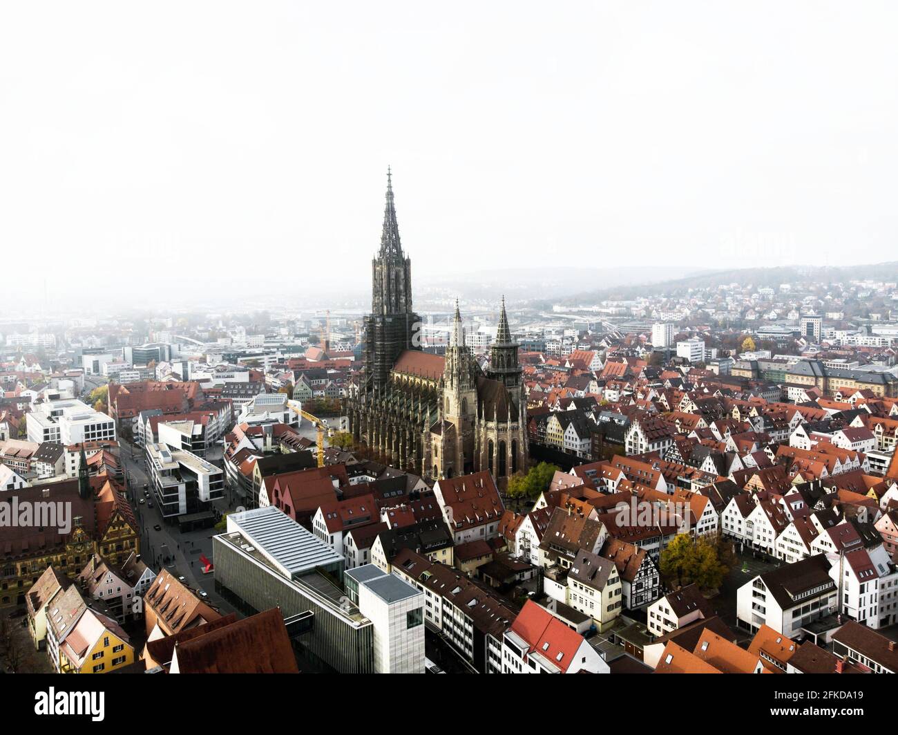 Luftbild-Stadtbild-Panoramablick auf die Stadt Ulm an der Donau Mit Ulmer Münster in Baden-Württemberg Deutschland Europa Stockfoto