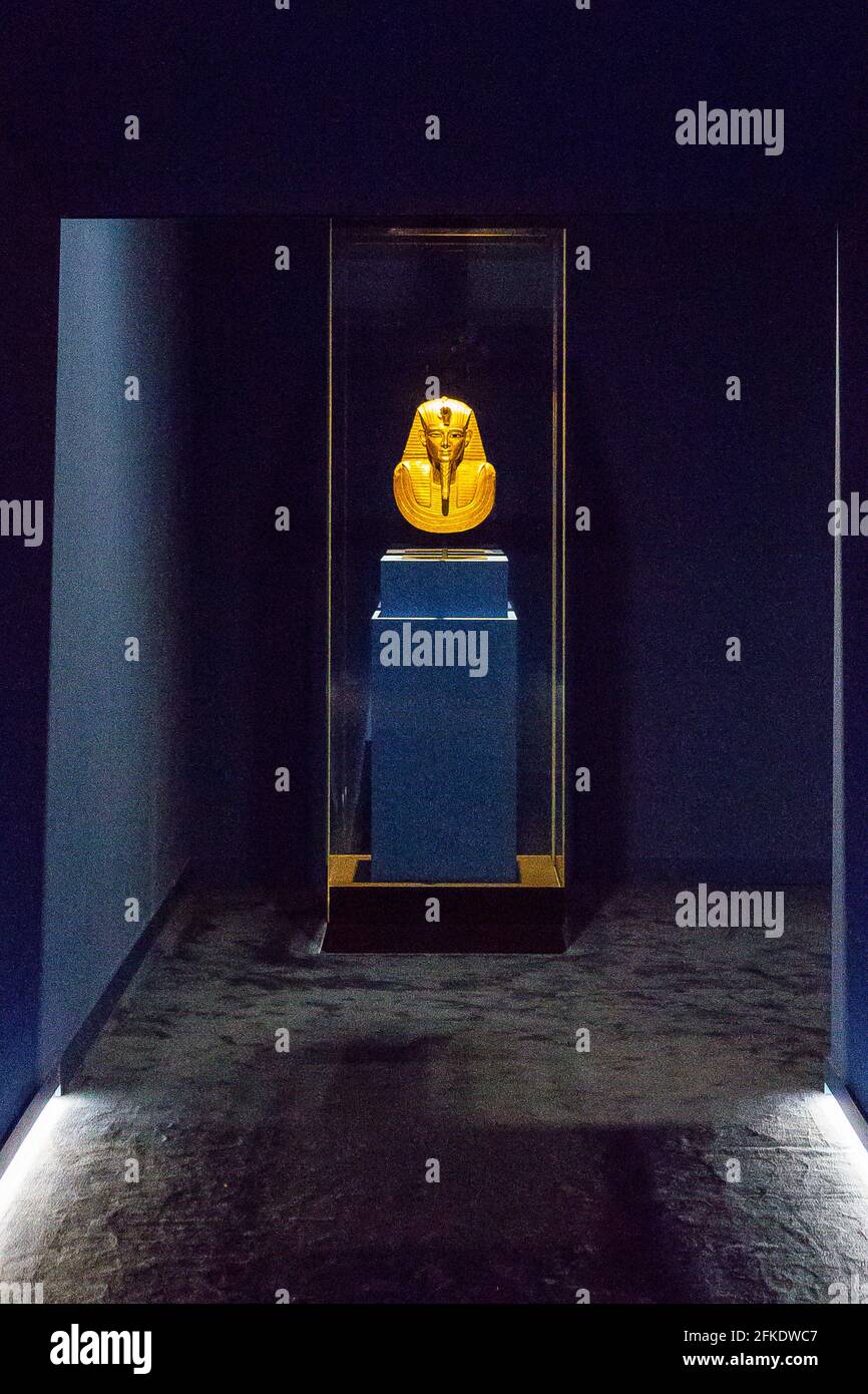 Aus dem Ägyptischen Museum Kairo, in Monaco Ausstellung : Goldmaske des Königs Psusennes I. Stockfoto