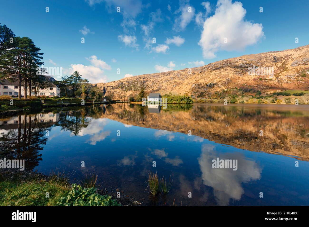 Gougane Barra, County Cork, West Cork, Republik Irland. Irland. St. Finbarr's Oratorium. Das Oratorium an der malerischen Stelle ist die letzte Bestimmung Stockfoto