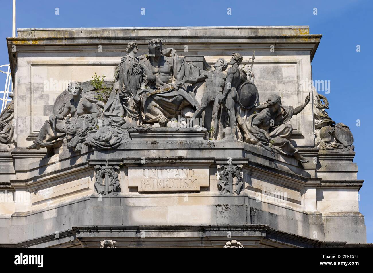 Einheit und Patriotismus (1901–4) von Henry Poole. Architekturskulptur im Cardiff City Hall, Wales, Großbritannien Stockfoto