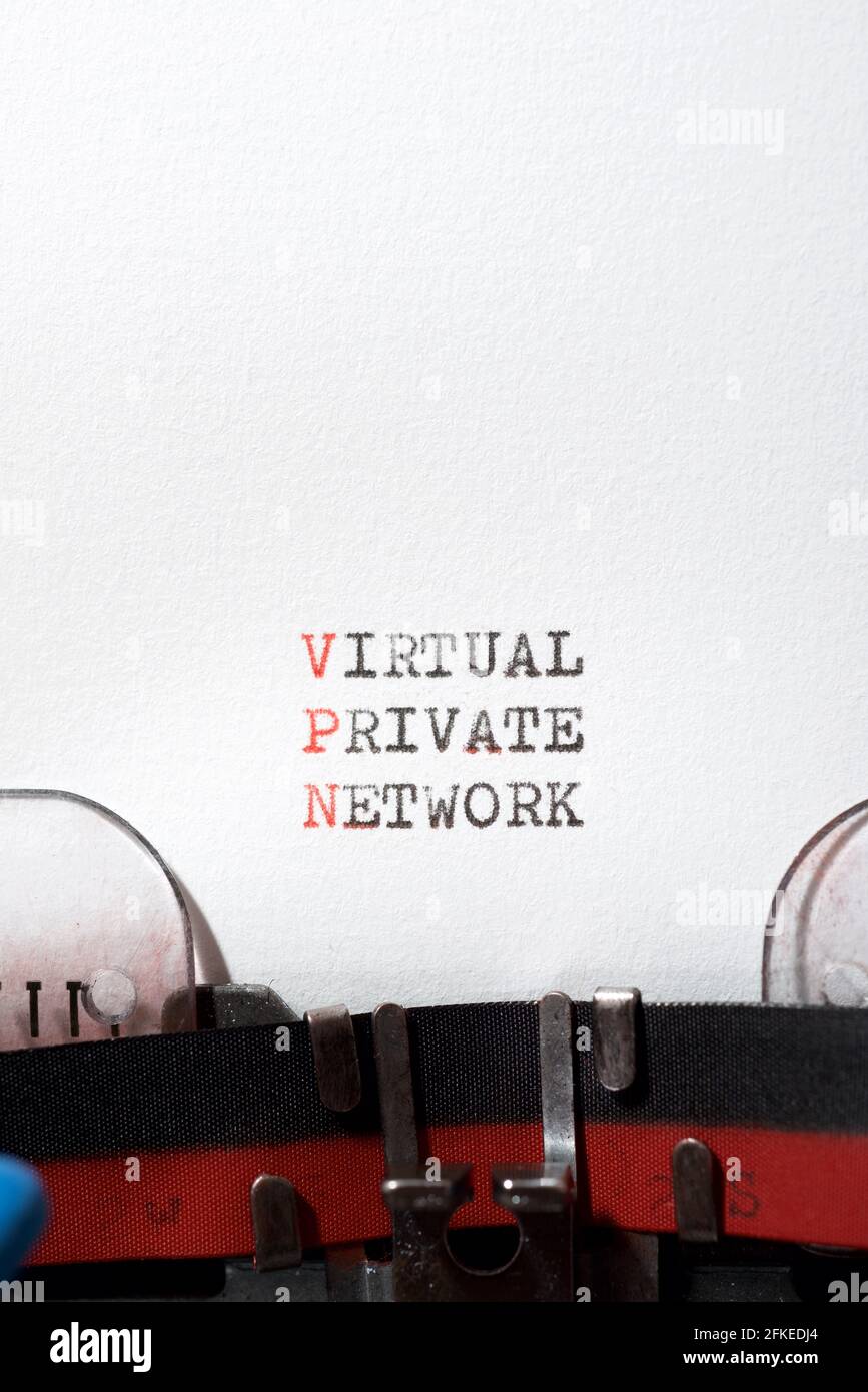 Virtueller privater Netzwerkphrase, geschrieben mit einer Schreibmaschine. Stockfoto