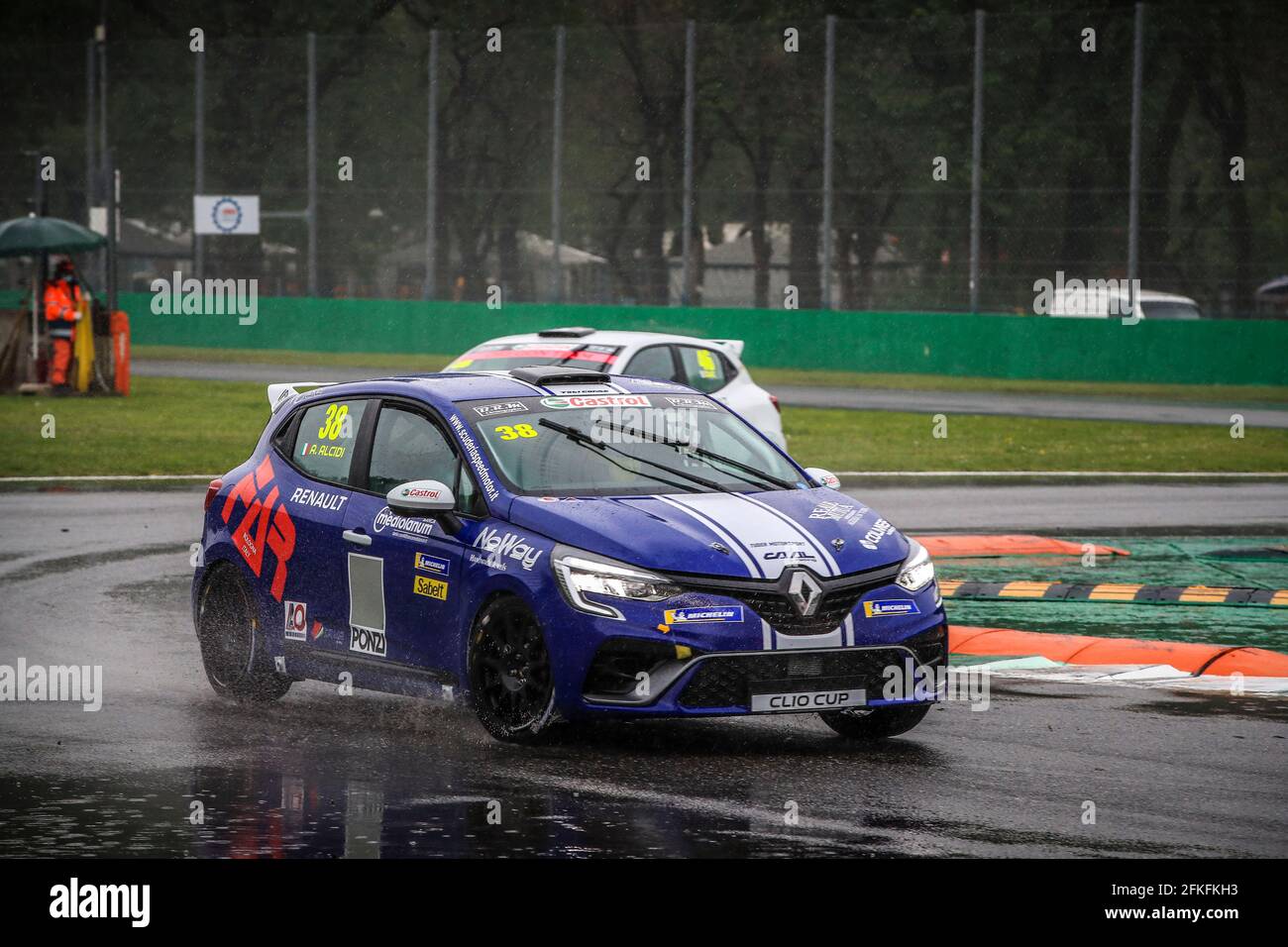 38 ALCIDI Alessio (ITA), CAAL Racing, RENAULT CLIO CUP EUROPE, Aktion während der 2. Runde des Clio Cup Europe 2021, vom 30. April bis 2. Mai 2021 auf dem Autodromo Nazionale di Monza, Italien - Foto Grégory Lenormand / DPPI Stockfoto