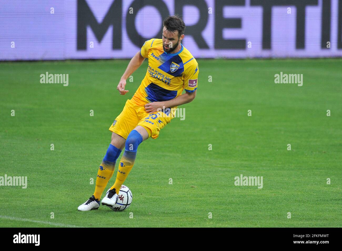 Frosinone, Italien. Mai 2021. Przemyslaw Szyminski Spieler von Frosinone, während des Spiels der italienischen Serie B Meisterschaft zwischen Frosinone gegen Pisa, Endergebnis 3-1, Spiel im Benito Stirpe Stadion in Frosinone gespielt. Frosinone, Italien, 01. Mai 2021. (Foto von Vincenzo Izzo/Sipa USA) Quelle: SIPA USA/Alamy Live News Stockfoto