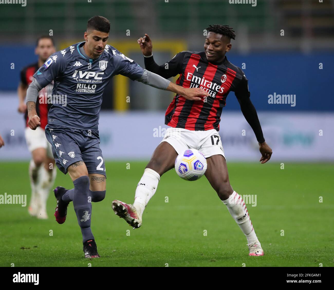 Mailand, Italien, 1. Mai 2021. Fabio Depaoli von Benevento Calcioklärt den Ball von Rafael Leao von AC Mailand während der Serie A Spiel bei Giuseppe Meazza, Mailand. Bildnachweis sollte lauten: Jonathan Moscrop / Sportimage Kredit: Sportimage/Alamy Live News Stockfoto