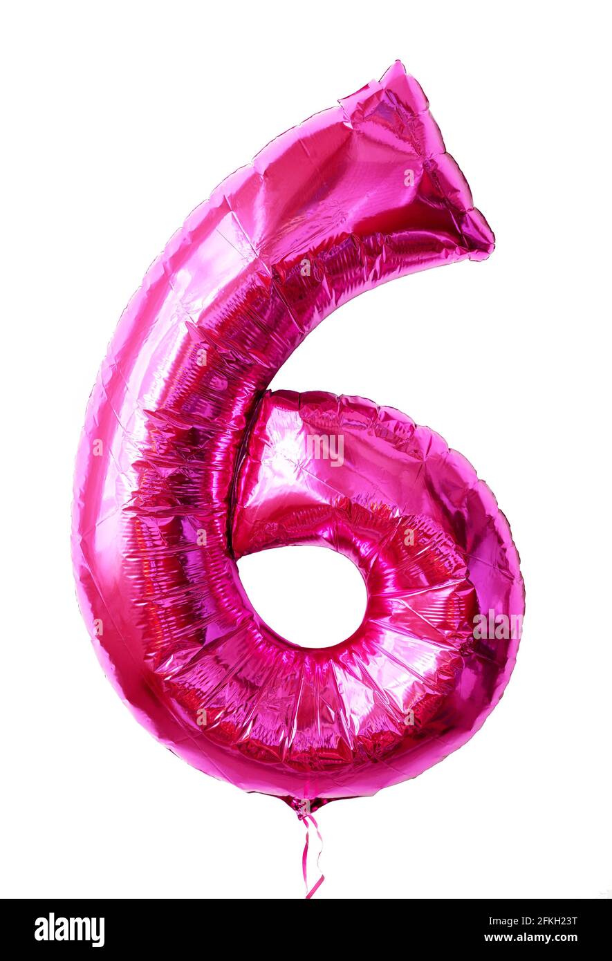 Folienballon Zahl 6 isoliert auf weißem Hintergrund, rosa Zahl sechs als aufblasbarer Ballon Zahl für Party gemacht. Glänzende metallische Flugfigur 6 für b Stockfoto