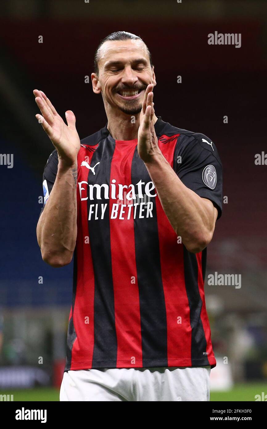 Mailand, Italien, 1. Mai 2021. Zlatan Ibrahimovic vom AC Mailand reagiert während des Serie-A-Spiels bei Giuseppe Meazza, Mailand. Bildnachweis sollte lauten: Jonathan Moscrop / Sportimage Kredit: Sportimage/Alamy Live News Stockfoto
