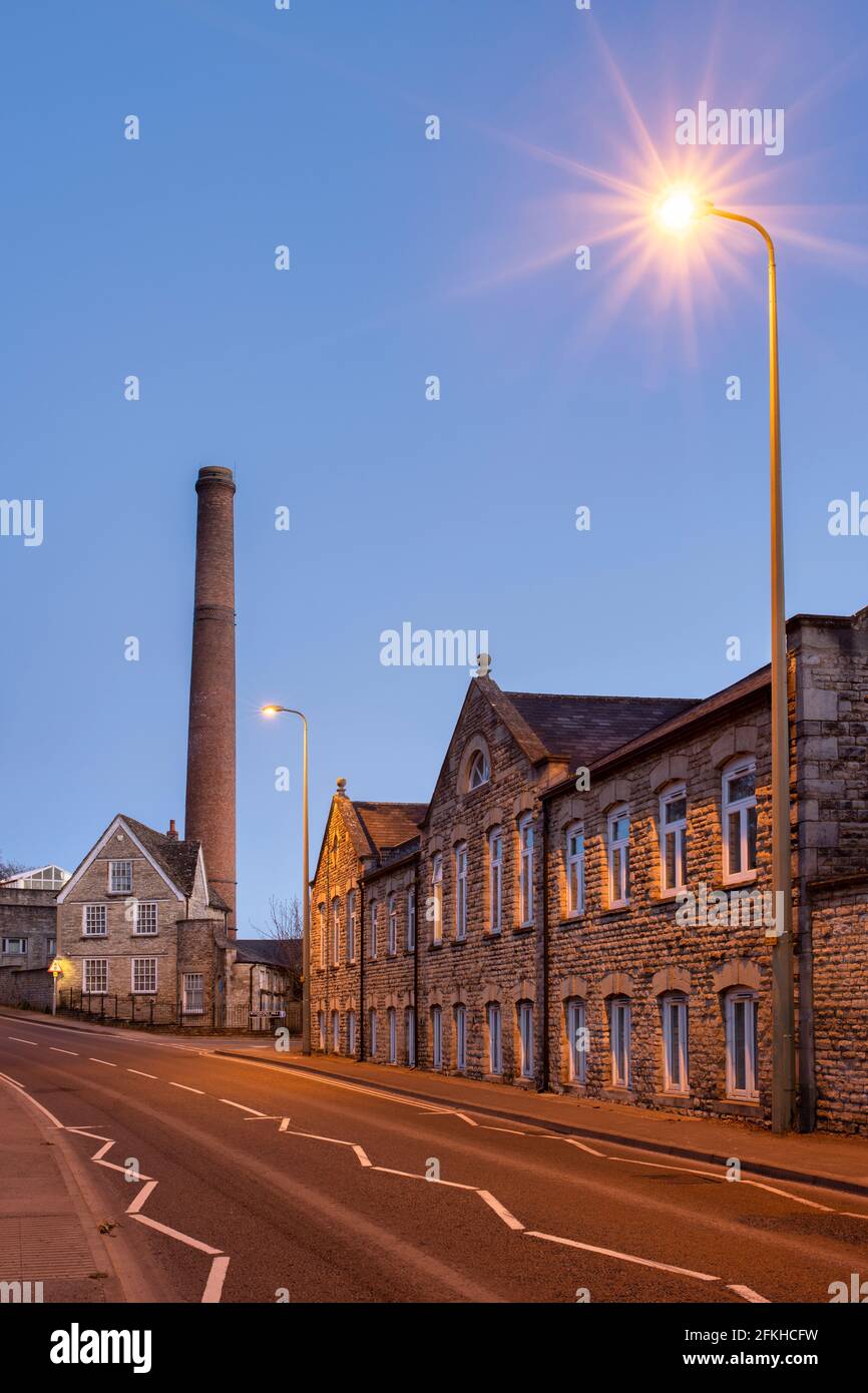 Earlys Blanket Mill entlang der Burford Road bei Sonnenaufgang. Witney, Oxfordshire, England Stockfoto