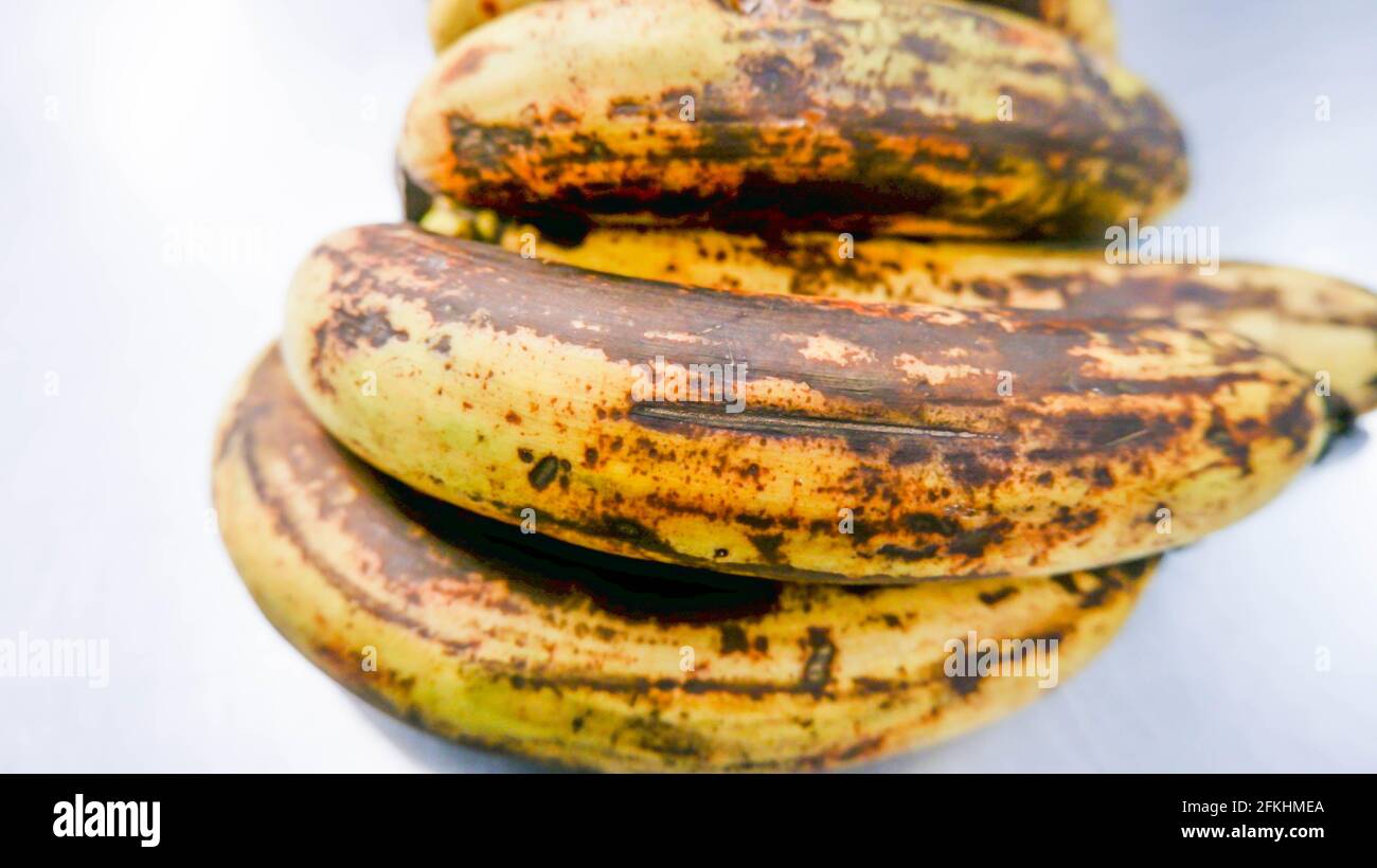 Eine Bananenreife unattraktive Haut Stockfoto