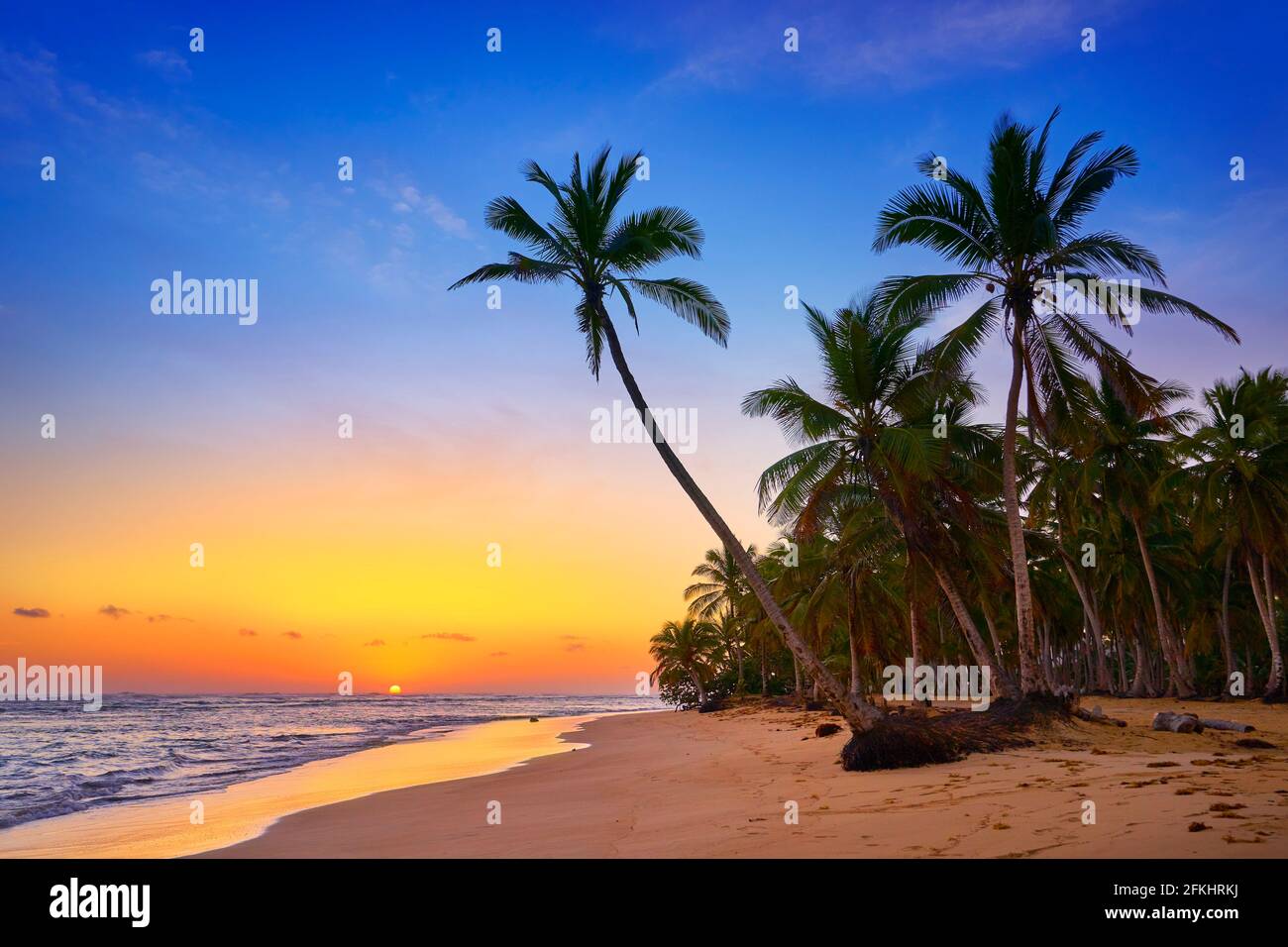 Punta Cana Strand bei Sonnenaufgang, Dominikanische Republik, Karibik Stockfoto