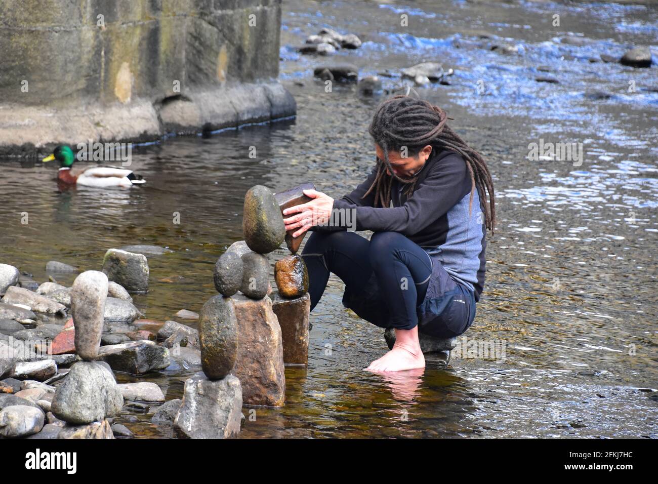 Stone Balancing, Hebden Water, Hebden Bridge, Calderdale, West Yorkshire Stockfoto