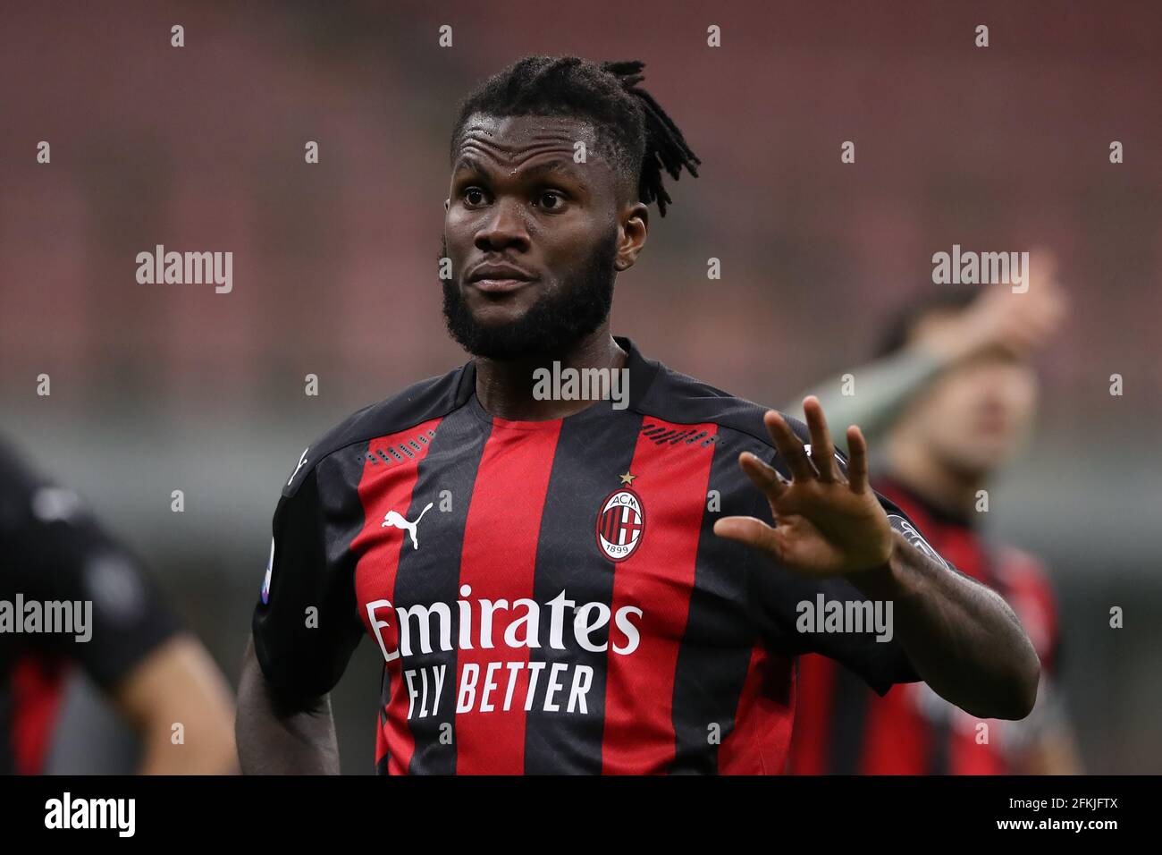 Mailand, Italien, 1. Mai 2021. Franck Jessie vom AC Mailand reagiert während des Spiels der Serie A bei Giuseppe Meazza, Mailand. Bildnachweis sollte lauten: Jonathan Moscrop / Sportimage Kredit: Sportimage/Alamy Live News Stockfoto