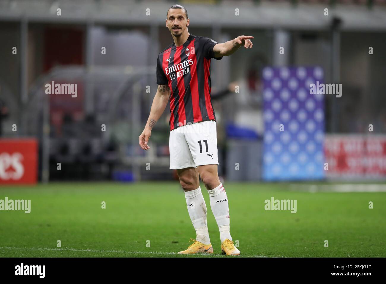 Mailand, Italien, 1. Mai 2021. Zlatan Ibrahimovic vom AC Mailand reagiert während des Serie-A-Spiels bei Giuseppe Meazza, Mailand. Bildnachweis sollte lauten: Jonathan Moscrop / Sportimage Kredit: Sportimage/Alamy Live News Stockfoto