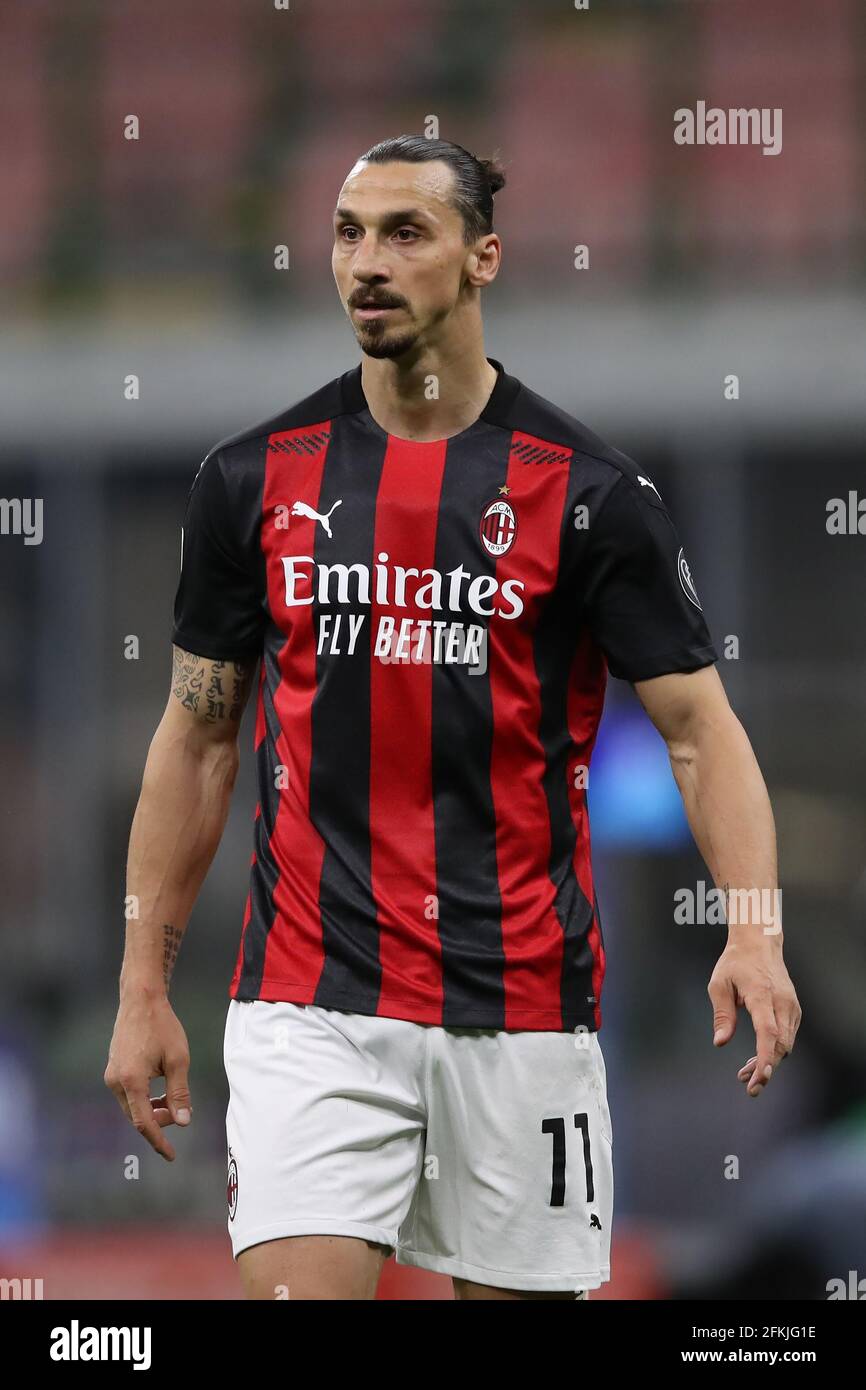 Mailand, Italien, 1. Mai 2021. Zlatan Ibrahimovic vom AC Mailand reagiert während des Serie-A-Spiels bei Giuseppe Meazza, Mailand. Bildnachweis sollte lauten: Jonathan Moscrop / Sportimage Kredit: Sportimage/Alamy Live News Stockfoto