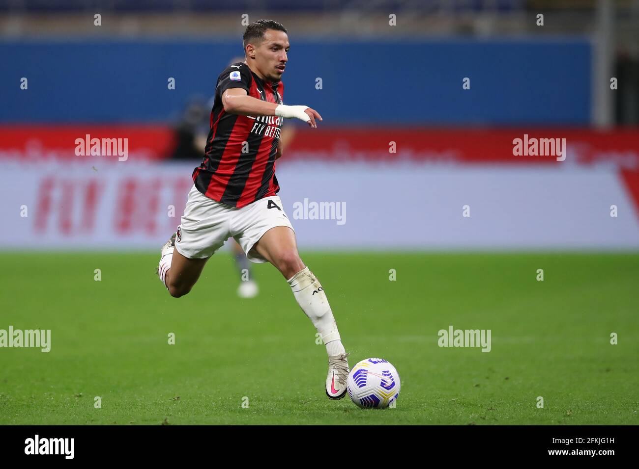 Mailand, Italien, 1. Mai 2021. Ismael Bennacer von AC Mailand während der Serie A Spiel bei Giuseppe Meazza, Mailand. Bildnachweis sollte lauten: Jonathan Moscrop / Sportimage Kredit: Sportimage/Alamy Live News Stockfoto