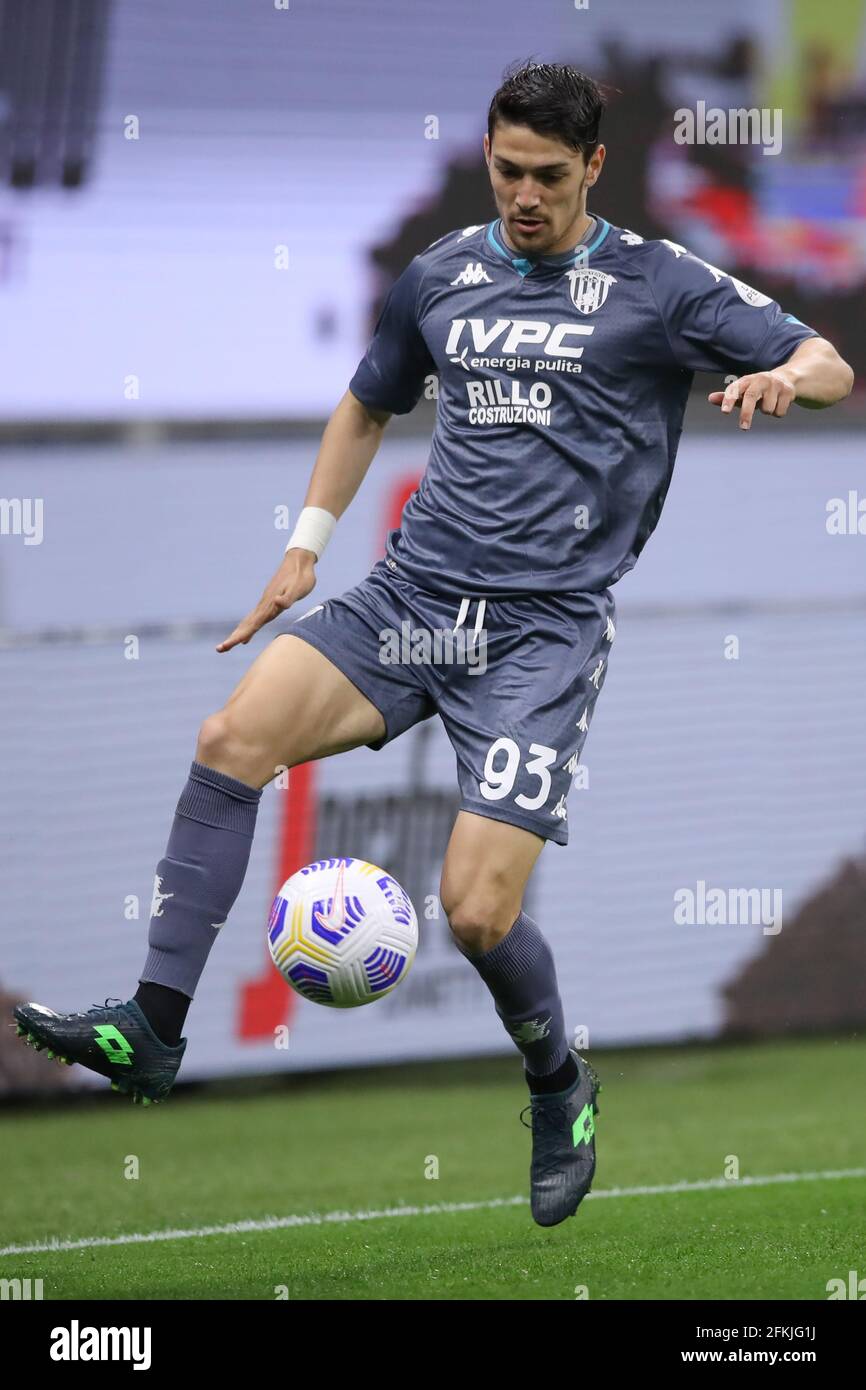 Mailand, Italien, 1. Mai 2021. Federico Barba von Benevento Calcio während der Serie A Spiel bei Giuseppe Meazza, Mailand. Bildnachweis sollte lauten: Jonathan Moscrop / Sportimage Kredit: Sportimage/Alamy Live News Stockfoto