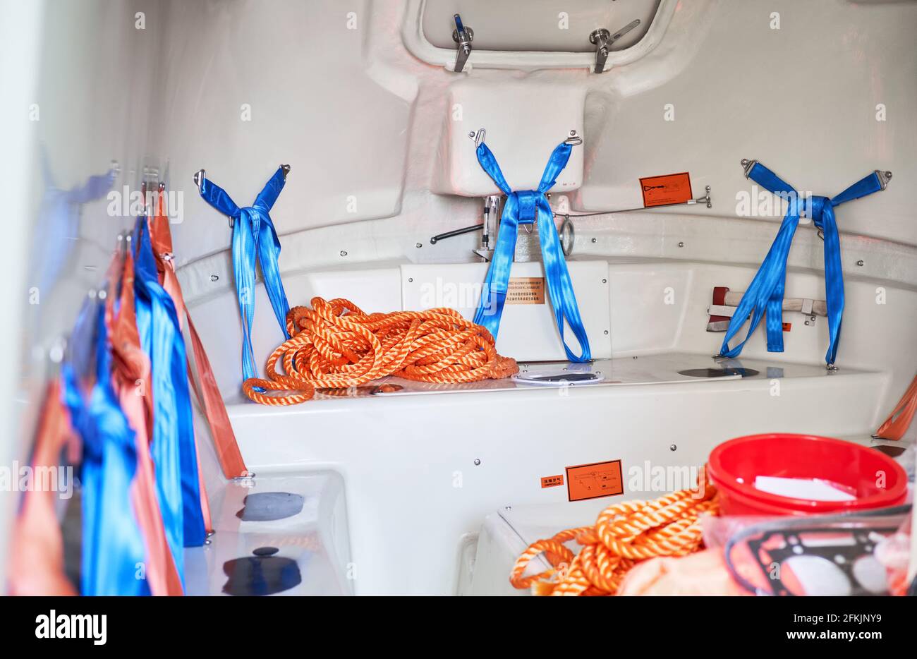 Rettungsboot Sicherheitsgurt für Sitz Polypropylen Edelstahl Schnalle Stockfoto