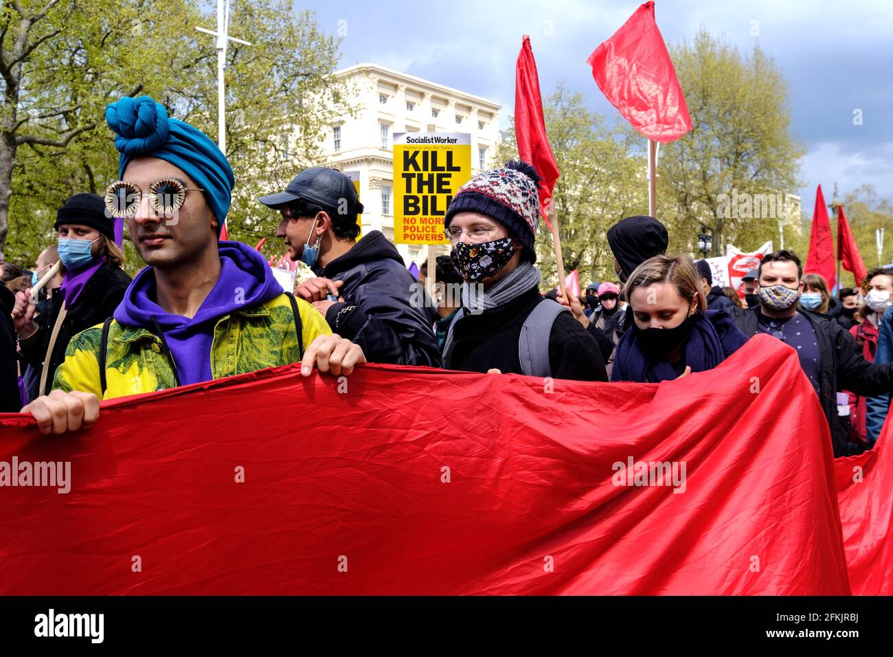 Kill the Bill May Day Protest and Demonstration London, 1. Mai 2021. Tausende marschierten vom Trafalgar Square aus durch und protestierten gegen neu vorgeschlagene Polizei-, Verbrechen-, Verurteilungs- und Gerichtsrechnungen, die die Meinungs- und Versammlungsfreiheit nahmen. Stockfoto