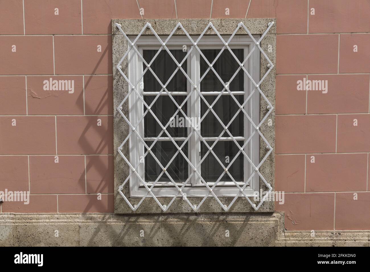 Fensterschutz -Fotos und -Bildmaterial in hoher Auflösung – Alamy